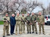 Сергей Шкарлет и Максим Луцкий сфотографировались в бронежилетах