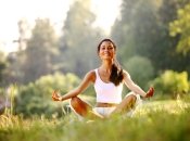 Как йога поможет при стрессе: советы Ольги Яценко