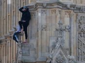 Протестующий в Лондоне