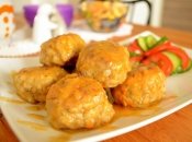 Аппетитные мясные шарики в густой подливке