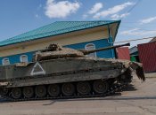 Шведська БМП CV90 на вулицях Суджі, контрольованої ЗСУ