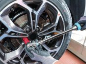 Закріплення колісних болтів