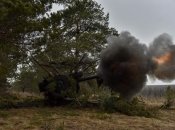 Артиллерия ВСУ сдерживает нашествие окупантов