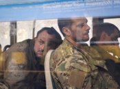 Наши защитники ехали из "Азовстали" абсолютно без радости в глазах