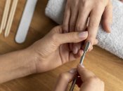 Модний манікюр у матових та яскравих осінніх кольорах