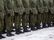 В российскую армию наберут еще свыше ста тысяч человек: путин подписал указ