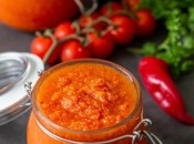 Вряд ли вы сможете есть мясо без такой аджики