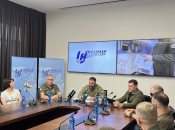 В авіакомпанії "Українські вертольоти" заявляють про рейдерство — на захист виступили ветерани, військові та родини загиблих Героїв