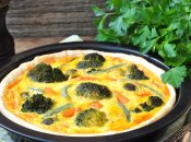 Ніжна броколі у вершково-сирній заливці