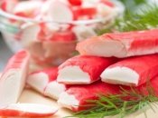 Салат получается нежным, ведь для него готовится особый соус