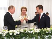 Лизоблюд Путіна Дмитро Медведєв одружений з 1993 року