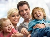 Топ-5 дорожных игр: чем занять ребенка в машине?