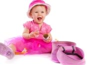 Парфюмы для самых маленьких: что нужно знать родителям