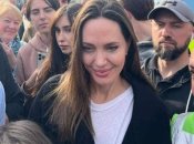 Общее фото с голливудской звездой теперь есть у многих жителей и гостей Львова