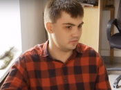 Костя Краснов помогает армии