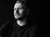 Олександр Положинський захищає Україну