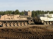 Wisent 1 MC та Леопард-2 на буксирі