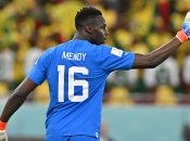 Героем встречи стара вратарь Сенегала Эдуар Менди