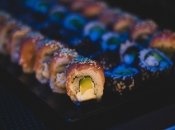 Ничего сложного в приготовлении суши нет