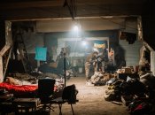 Защитники защищались на "Азовстали", выживая под бомбежками