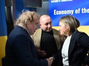 Сергій Тарасов (ліворуч) та Христя Фріланд у Давосі. Фото -  Facebook Сергія Тарасова