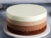 Торт виглядаэ ефектно, а на смак просто божественний