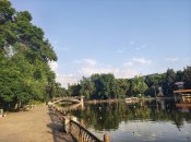 Парк Глобы и озеро летом