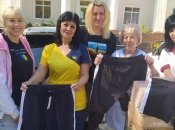 Портнихи шьют дома трусы и шорты для воинов