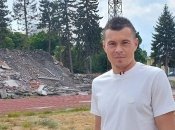 Егор Картушов на стадионе в Чернигове