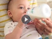Лучшие позы для кормления ребенка из бутылочки (Видео)