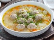 Суп с фрикадельками из куриного фарша