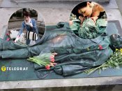 Могила Віктора Нуара у Парижі привертає увагу представниць прекрасної статі