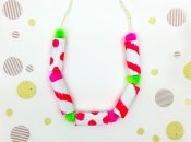 20 идей, как сделать бусы из макарон своими руками