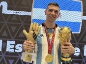 Мартинес с наградами чемпионата мира