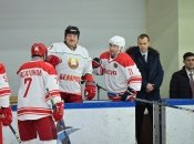 лукашенко та путін продовжать грати один з одним