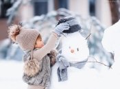 Чем заняться зимой с ребенком: 10 суперских идей для зимней прогулки