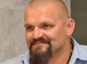 Причину своего звонка Вирастюку подозреваемый не озвучил