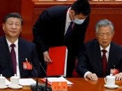 Публичный вывод из зала бывшего главы Китая Ху Цзиньтао