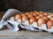 Посчитайте, сколько яиц находится в лотке