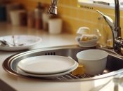 Мытье посуды в чужом доме — не такое простое дело, как кажется