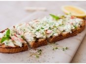 Неймовірна намазка з крабових паличок