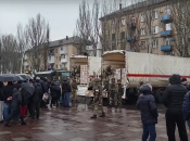 Оккупанты старательно изображают миротворцев