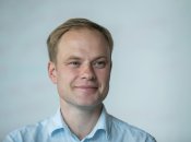 Юрчишин заявил, что голосовал красной карточкой