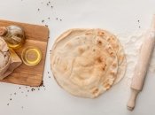 Приготовить вкусный лаваш дома легко