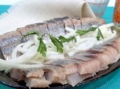 Как вкусно замариновать селедку