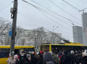 Пасажири зіткнулися з транспортним колапсом