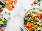 Нутрициолог объяснила, как организм реагирует на дефицит пищи