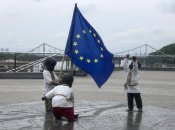 Малыши-основатели Киева одеты ко Дню Европы в 2025 году