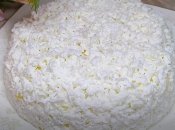 Смачний салат всього із чотирьох інгредієнтів