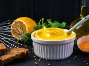 Домашній майонез доповнить смак новорічних страв